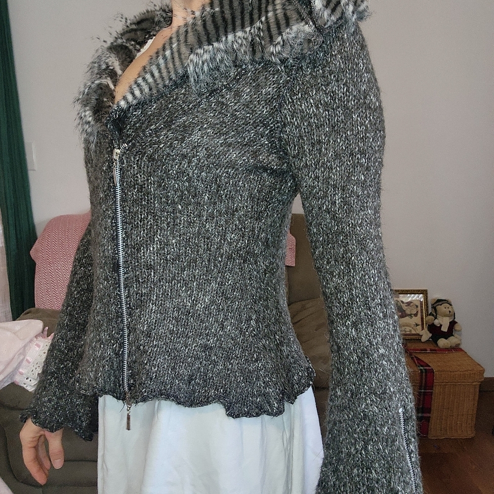 By Deep Los Angeles Y2K Faux Fur Collared Knit Jacket Size M/L - Picture 5 of 8